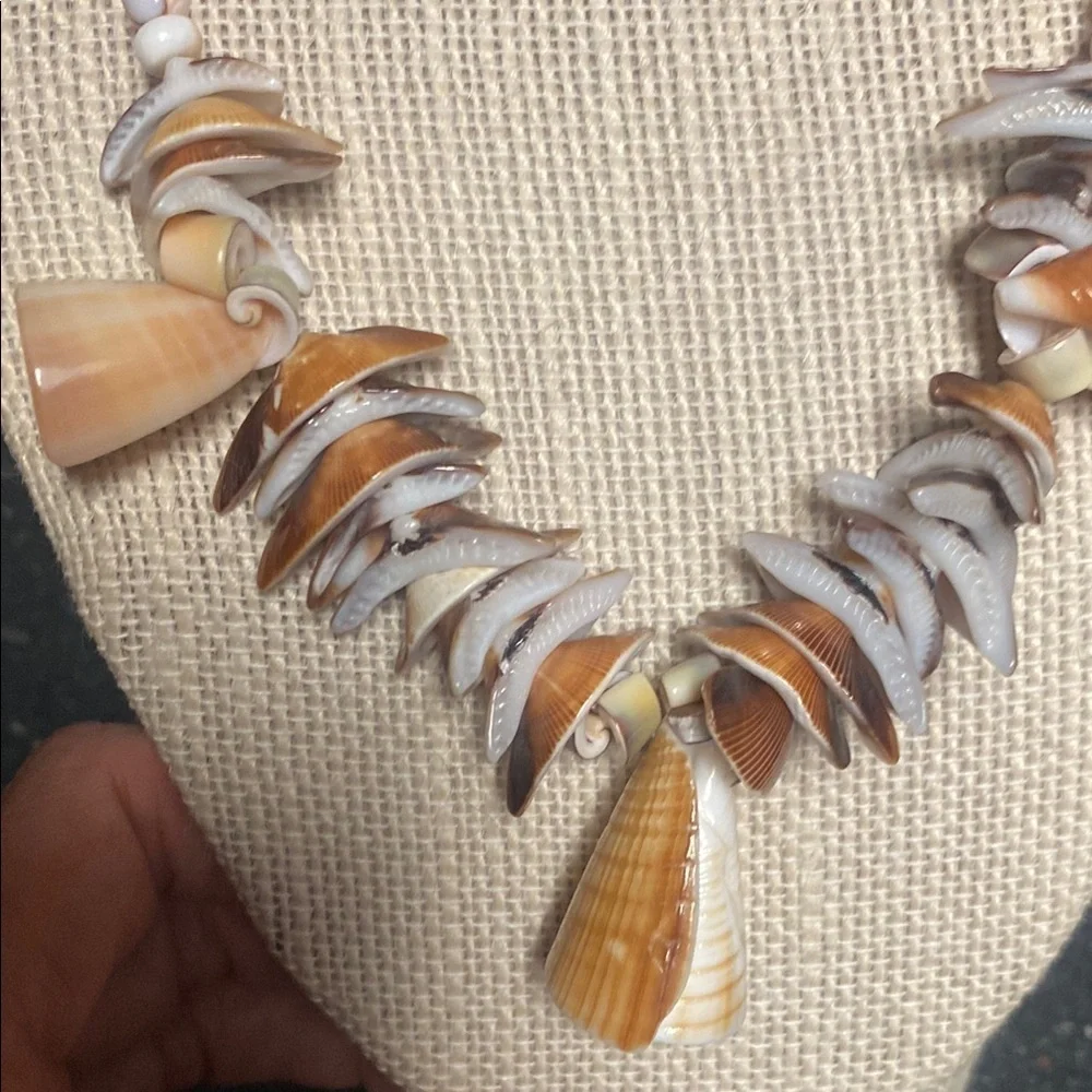 N/A vintage brown&cream